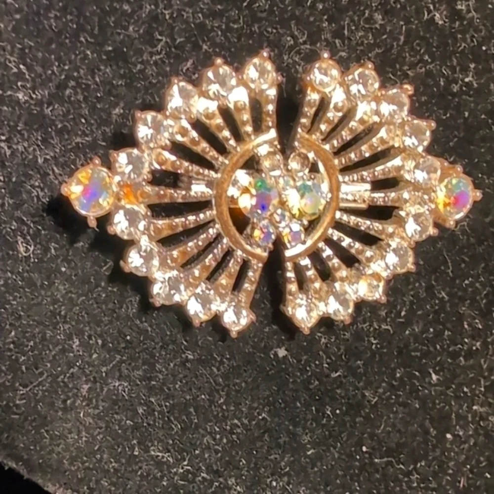 Vintage Blue Rhinestone Silver Tone fower Pin Brooch